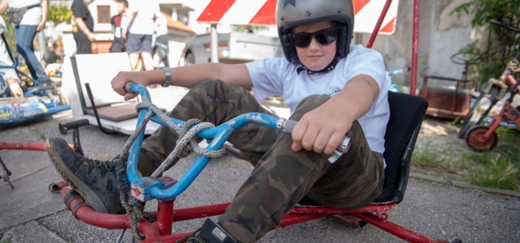 Bježi! Via! - kampanja protiv bolesti ovisnosti