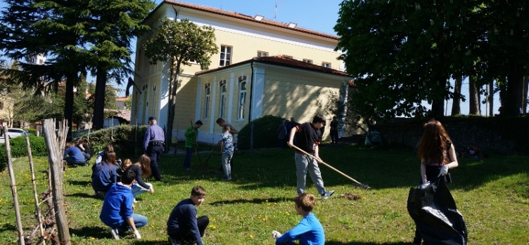 Bježi! Via! - kampanja protiv bolesti ovisnosti