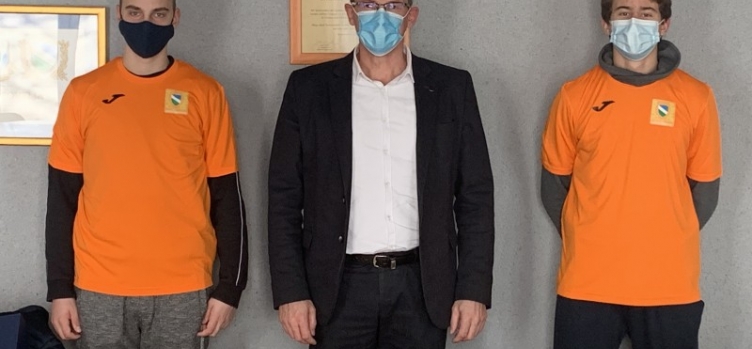 Bježi! Via! - kampanja protiv bolesti ovisnosti